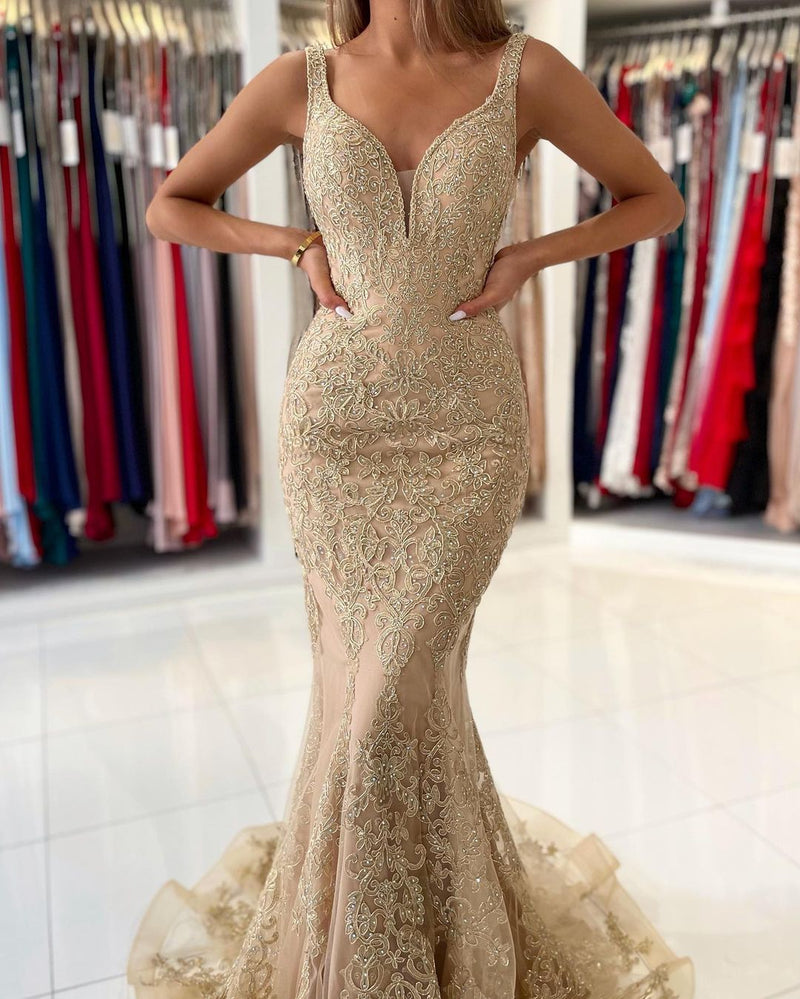 V-Neck Mermaid Evening Dress With Gold Appliques Sleeveless
