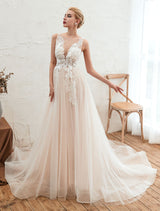 Wedding Dress Chic V-Neck Sleeveless A-line Tulle Bridal Gowns With Train