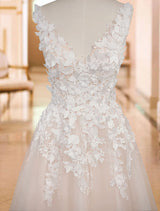 Wedding Dresses Tulle Deep V-Neck A-line Sleeveless Multilayer Tulle Lace Applique Elegant Bridal Gowns With Train