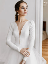 White A-Line Wedding Dresses Long Long Sleeves Tiered Chic V-Neck Long Bridal Gowns