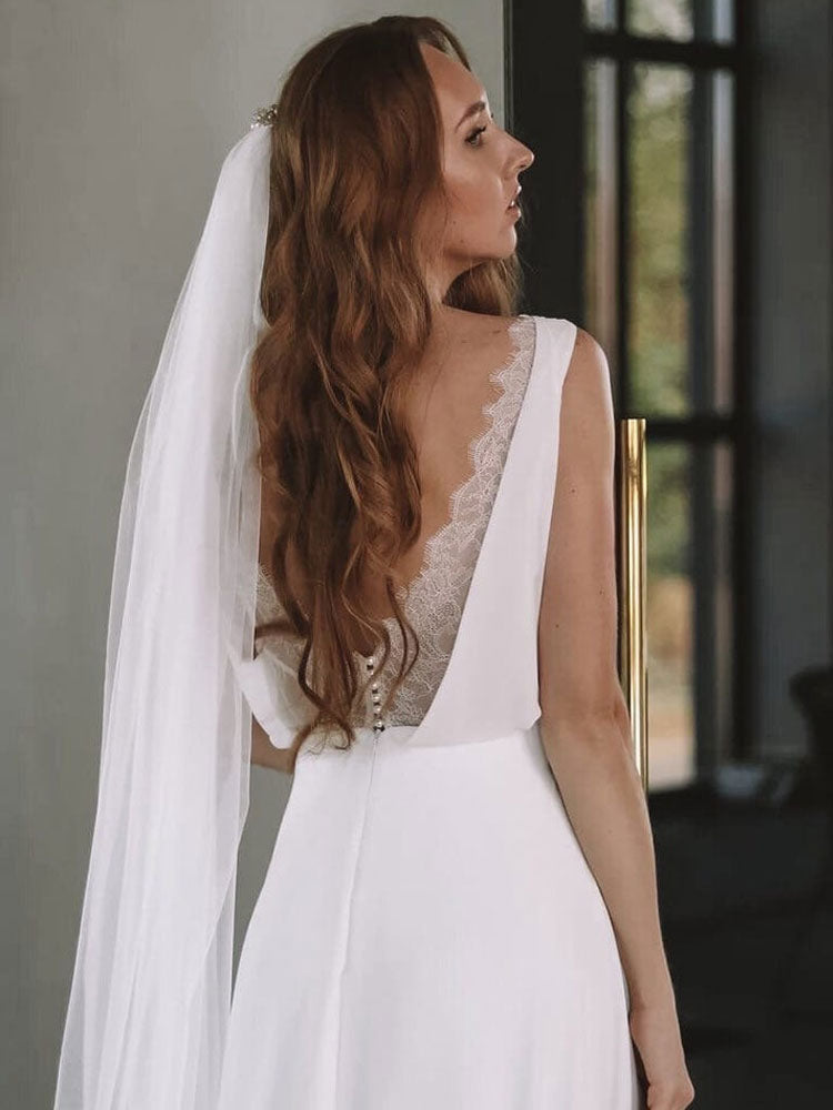 White Casual Wedding Dress With Train Chic V-Neck Sleeveless Sexy Backless Lace A-Line Chiffon Bridal Gowns
