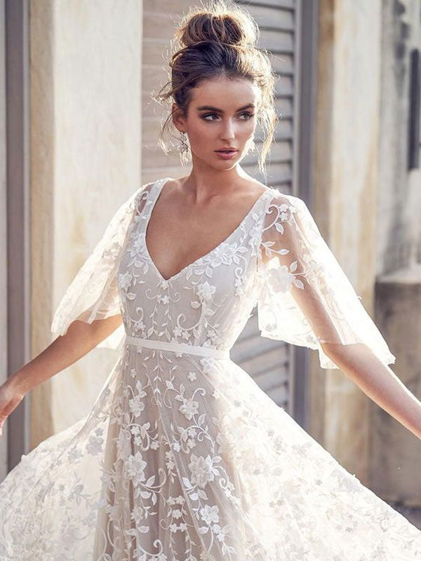 White Lace Wedding Dress Chic V-Neck A-Line Wedding Dress Short Sleeves Sexy Backless Bridal Gowns