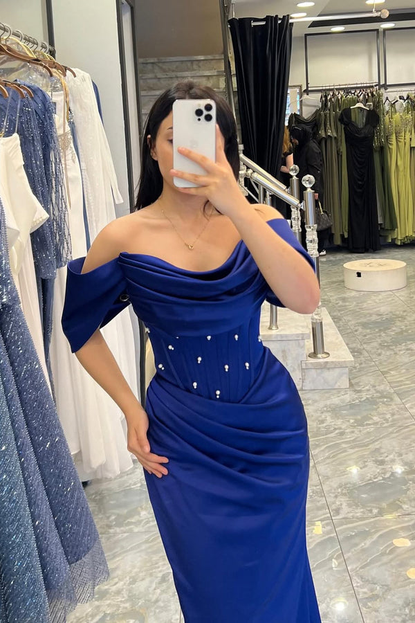 Chic Royal Blue Off-The-Shoulder Satin Prom Dresses Mermaid Pleats Sheath With Pearls