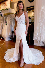 Gorgeous V-Neck Sleeveless Straps Mermaid Wedding Dresses High Slit With Appliques Lace