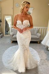 Chic Strapless Sweetheart Sleeveless Wedding Dresses Mermaid Sequins Lace Open Back Sheath On Sale