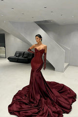 Sparkling Burgundy Sweetheart Strapless Satin Evening Dresses Mermaid Sheath With Gloves