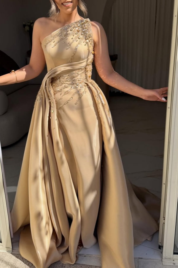 Exquisite Asymmetrical Strapless Sleeveless Satin Evening Dresses A-Line Slit Gem With Zipper Pleats