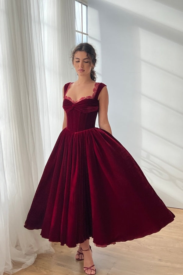 Classy Burgundy Straps Sweetheart Sleeveless Velvet Evening Dresses A-Line With Pleats