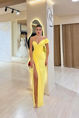 Exquisite Yellow V-Neck One Shoulder A-Line Evening Dresses High Split With Pleats