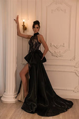 Romantic Black Halter Sleeveless Lace Mermaid Evening Dresses Sheath Side Split With Ruffle Zipper