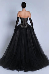 Luxury Black Sweetheart Strapless Tulle A-Line Evening Dresses Lace-Up Back With Gloves Pleats