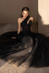Luxury Black One Shoulder Sleeveless Tulle Wedding Dresses A-Line Long With Pleats