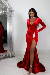 Beautiful Red V-Neck Long Sleeves Mermaid Wedding Dresses Column With High Split Pleats