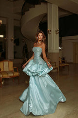 Dazzling Strapless Sleeveless Satin Wedding Dresses A-Line Long With Pleats