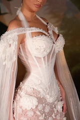 Classic White Halter Off-The-Shoulder Tulle Wedding Dresses Mermaid Pearl With Ruffles Flower