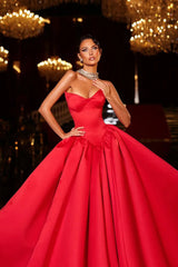 Classic Red Sweetheart Strapless Sleeveless Satin Wedding Dresses A-Line Ball Gown With Pleats