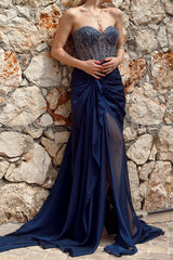 Stunning Dark Navy Sweetheart Strapless Sleeveless Chiffon Evening Dresses Beads With High Split