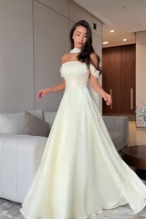 Graceful Off The Shoulder A-Line Evening Dresses Floor Length With Pleats