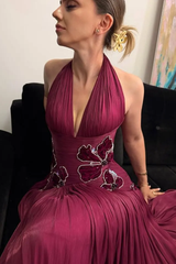 Glamorous Halter V-Neck Sleeveless A-Line Evening Dresses Gem With Pleats