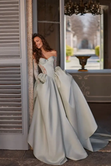 Glamorous Sweetheart Long Sleeves Satin Evening Dresses A-Line With Lace-Up Back