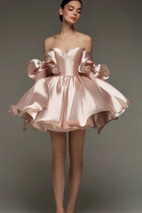 Glamorous Sweetheart Straps Sleeveless Satin Homecoming Dresses Mini With Pleats