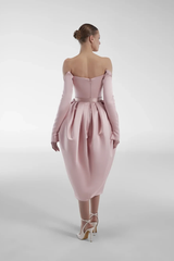 Luxurious Pink Sweetheart Long Sleeves Satin Evening Dresses Pleats With Zipper