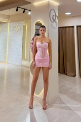 Pretty Pink Sweetheart Strapless Sleeveless Lace Mini Homecoming Dresses