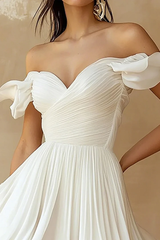 Elegant White Sweetheart Off The Shoulder Homecoming Dresses Mini With Pleats Zipper