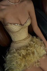 Dazzling Sweetheart Strapless Sleeveless Homecoming Dresses Mini Gem With Feather
