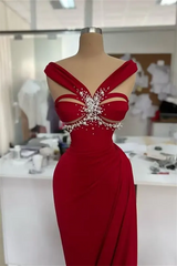 Graceful Burgundy Sleeveless Satin Mermaid Evening Dresses Sheath Pearls With Pleats