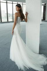 Elegant White Strapless Sleeveless Mermaid Tulle Evening Dresses Gem With Zipper Pleats