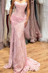 Elegant Pink Strapless Sweetheart Sleeveless Lace Mermaid Evening Dresses High Split With Pleats