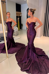 Luxurious Grape Sweetheart Strapless Sleeveless Mermaid Evening Dresses Sheath With Pleats