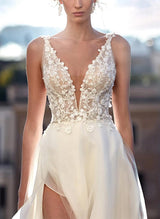 Chic A-line V-Neck Sleeveless Tulle Wedding Dresses Appliques Lace-Dbrbridal