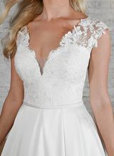 Elegant Lace Ball Gown Bridal Dress-Dbrbridal