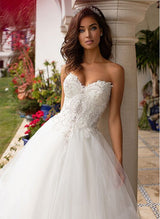 Elegant Sweetheart Lace Tulle Wedding Dresses Cascading Ruffles-Dbrbridal