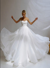 Elegant Sweetheart Sleeveless Organza Sweep Train Wedding Dress-Dbrbridal