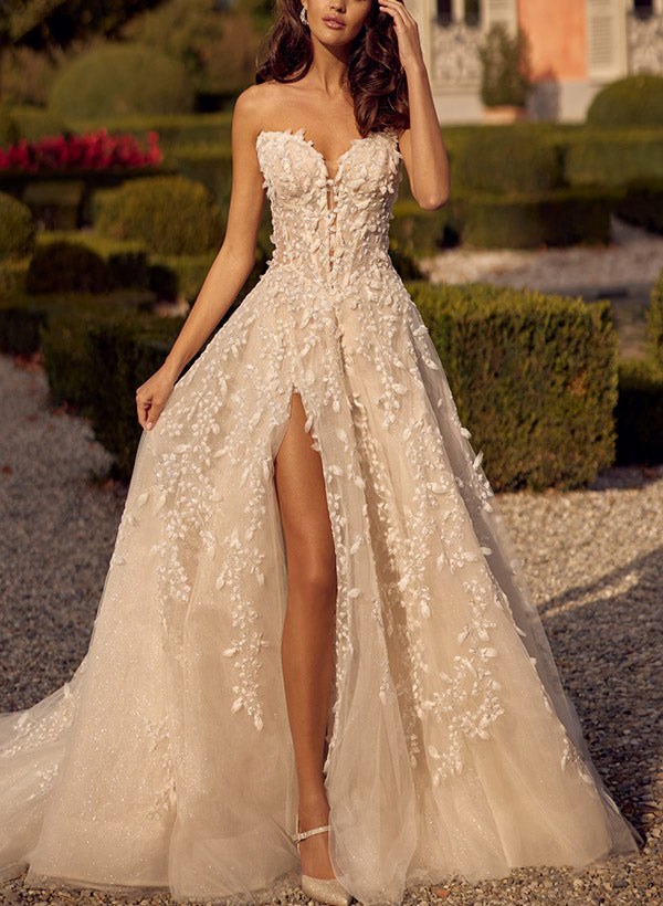 Gorgeous Sleeveless Wedding Dress with Lace Appliques main image 1