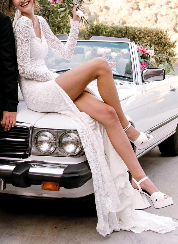 V-Neck Lace Mermaid Fitted Wedding Dresses Long Sleeves Slit-Dbrbridal