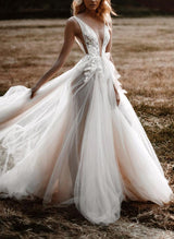 V-Neck Sleeveless Boho Garden Wedding Dresses Sweep Train Tulle Lace Appliques-Dbrbridal