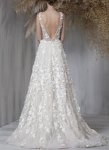 V-Neck Sleeveless Lace Wedding Dresses Appliques Lace-Dbrbridal