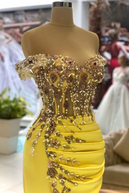 Column Yellow Sleeveless Off-The-Shoulder Stain Floor-Length Sweetheart Prom Gown with Beadings