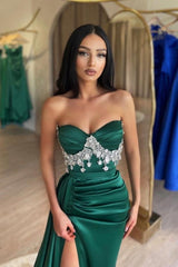 Split Front Dark Green Stain A-Line Sweetheart Sleeveless Prom Gown with Beadings
